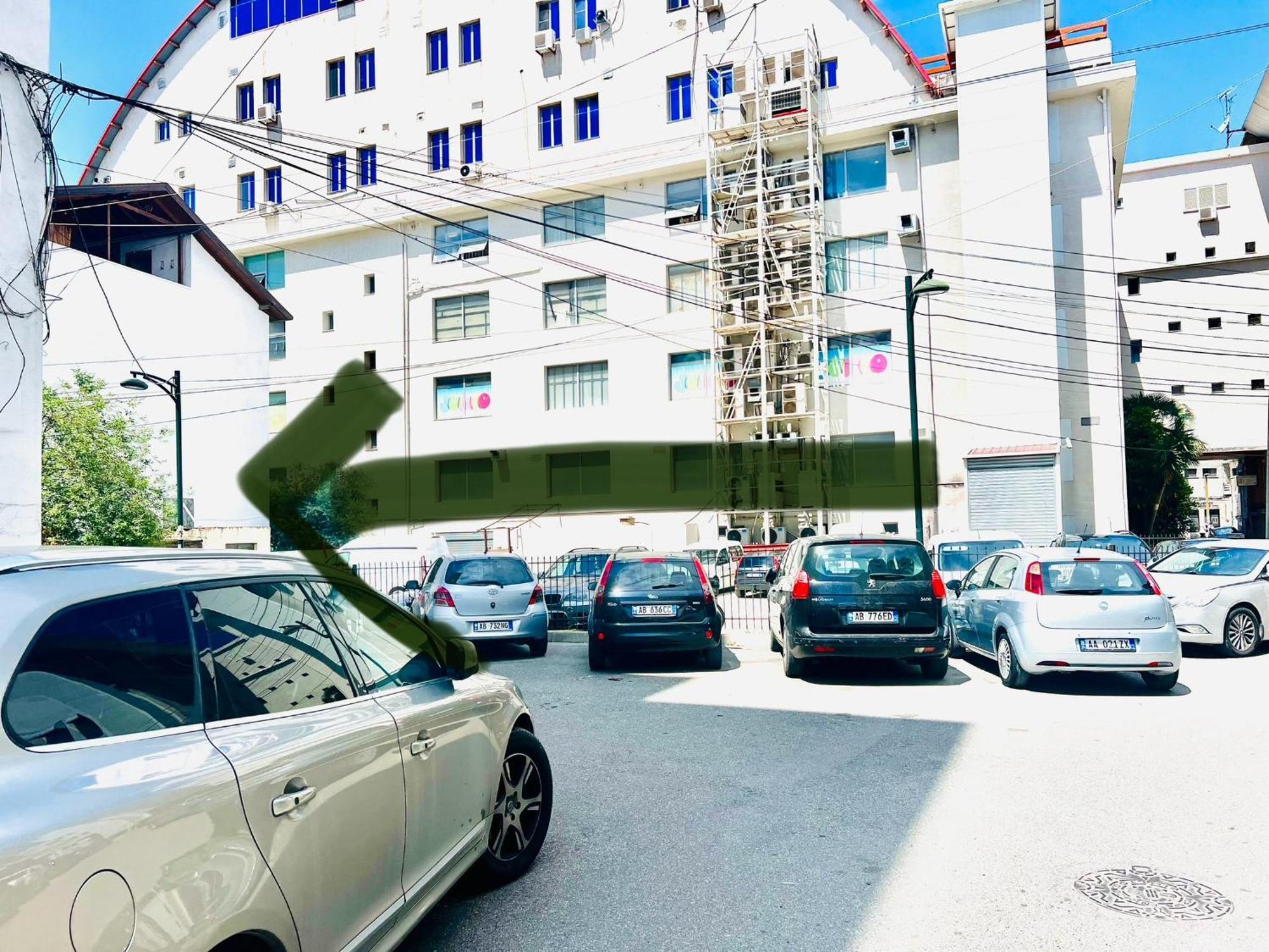 Lovely 3-Bedroom Rental Unit In Драч Екстериор снимка